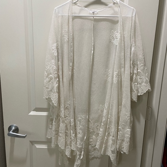 Tops - White Lace Kimono (S)